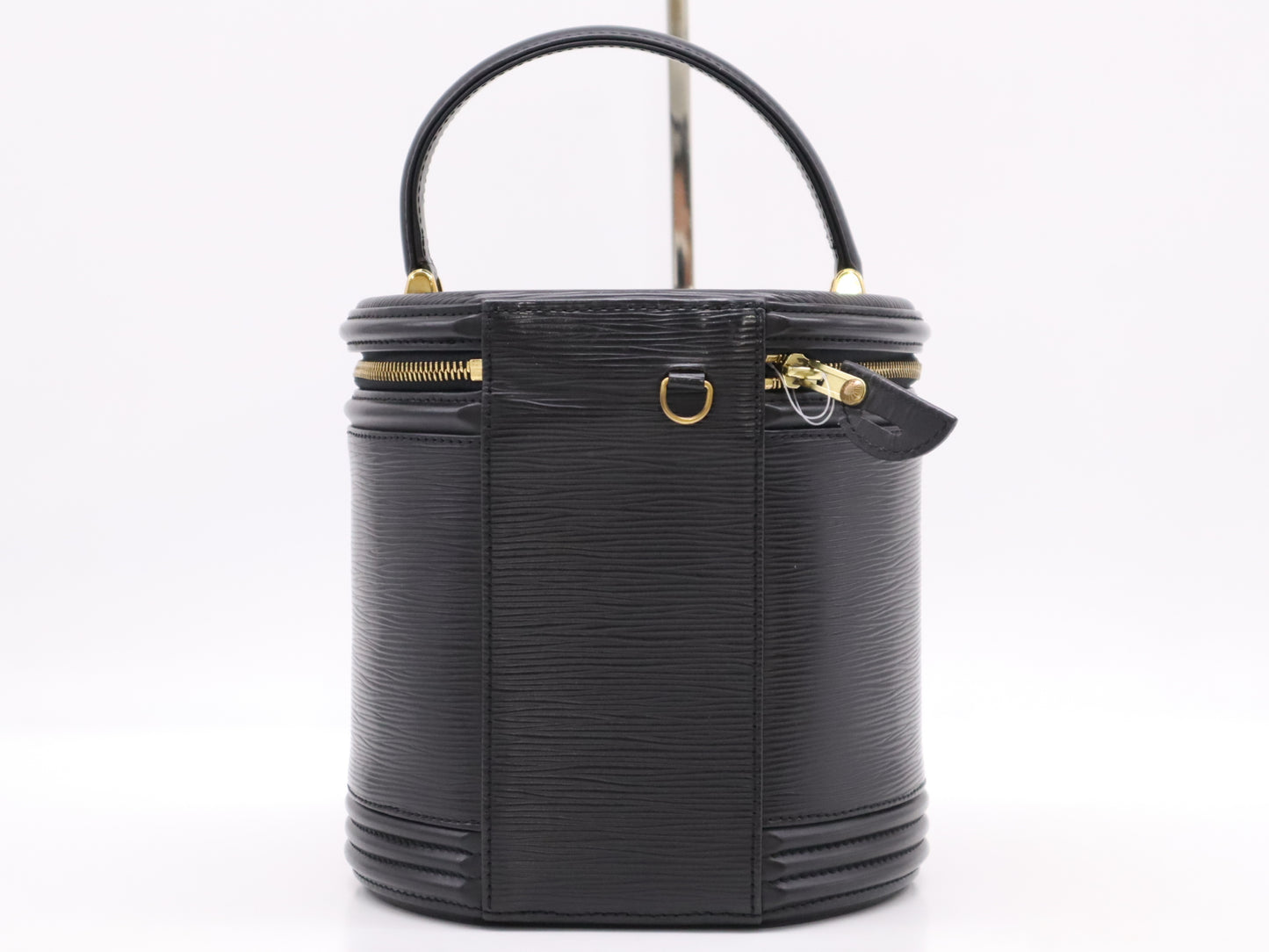 LOUIS VUITTON M48032 Epicanne Noir Handbag