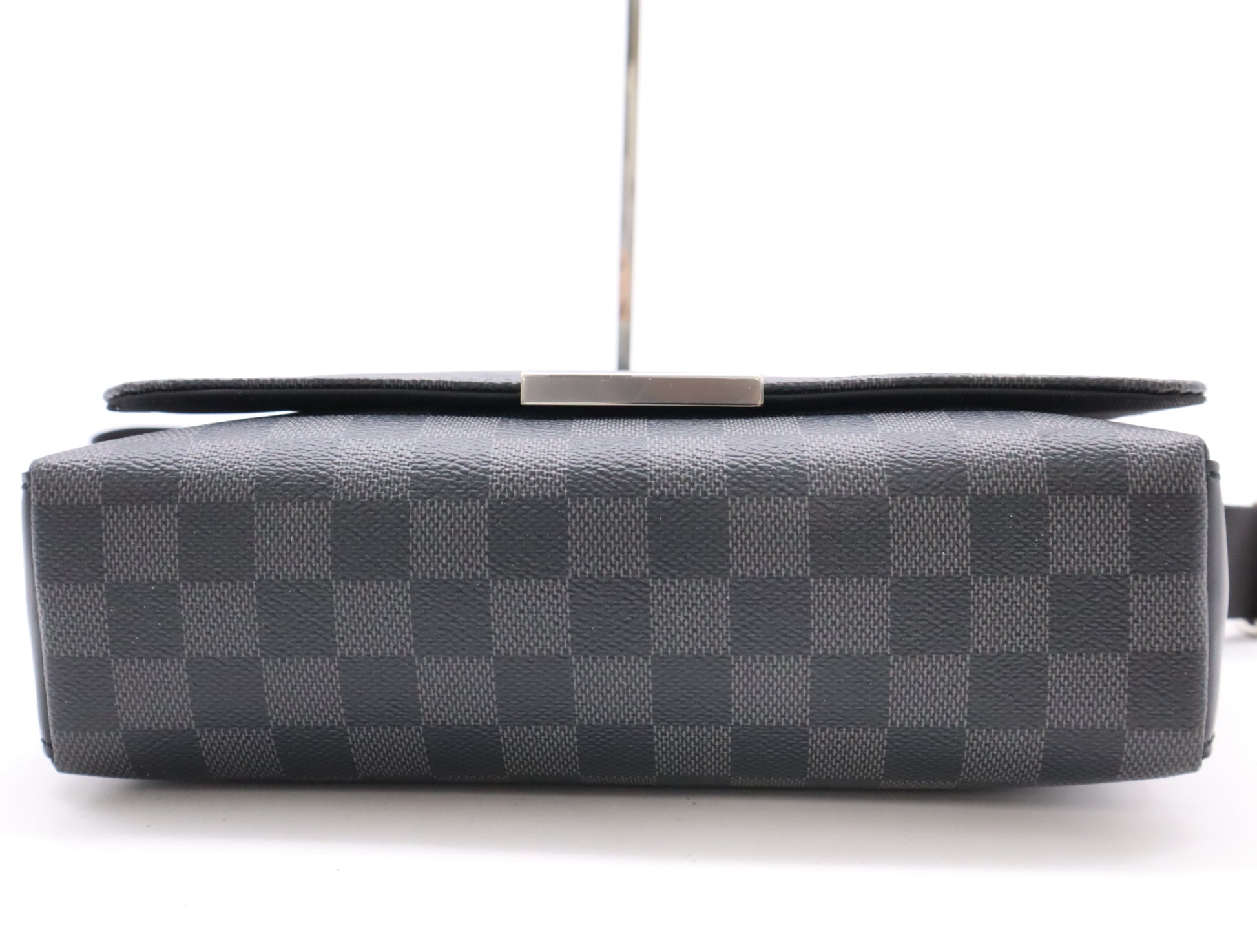 LOUIS VUITTON N40349 Graphite District PM NV2 RFID Confirmed Shoulder Bag