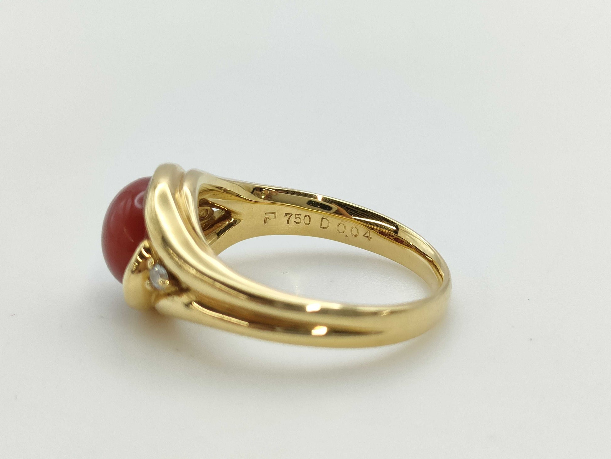POLA Coral Diameter Approx. 8.0*9.5mm D0.04ct 750 8.2g Ring 