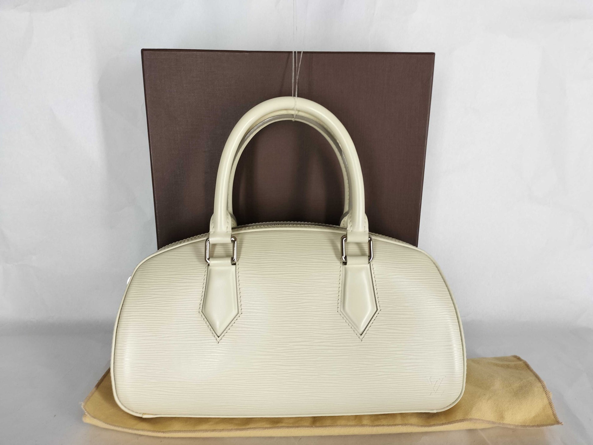 LOUIS VUITTON Epi Jasmine White Handbag