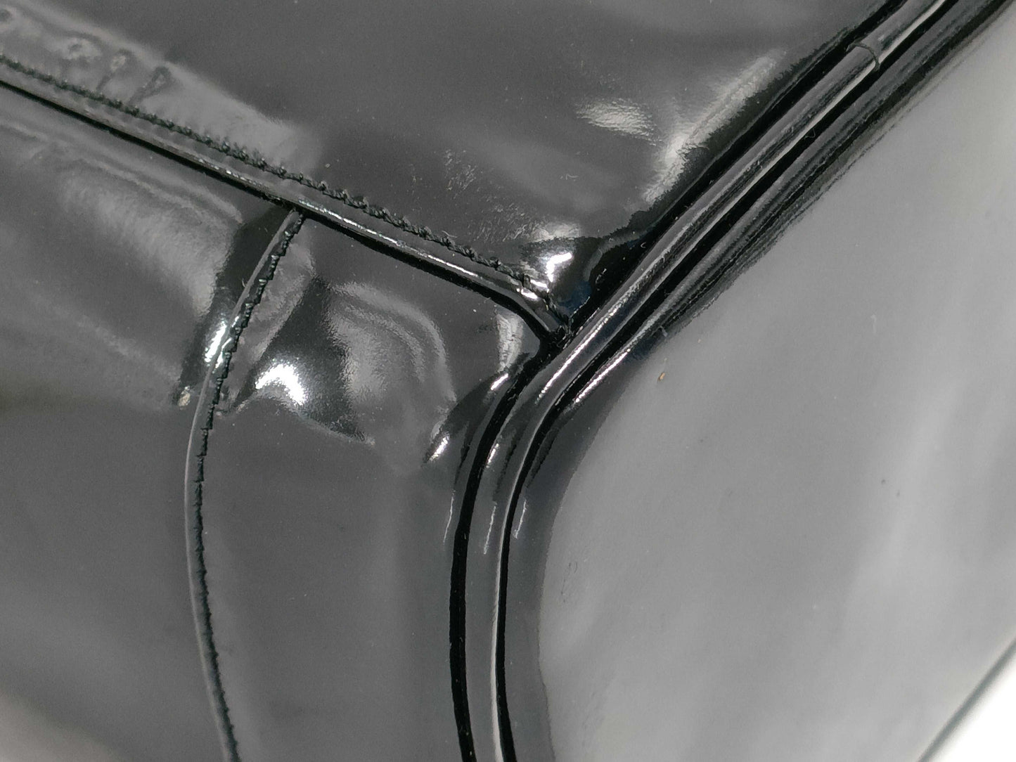 CHANEL Enamel Vanity Bag No. 4