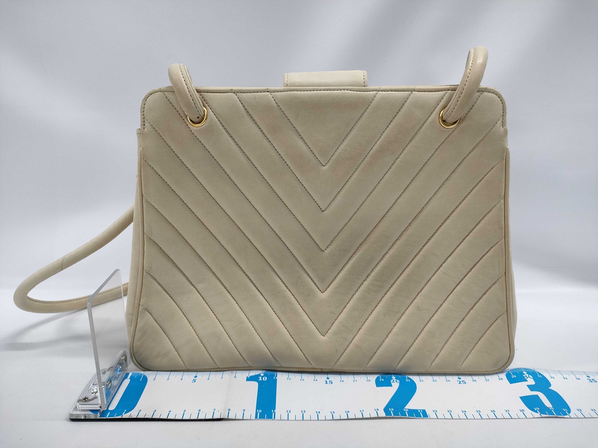 CHANEL V-Stitch Handbag