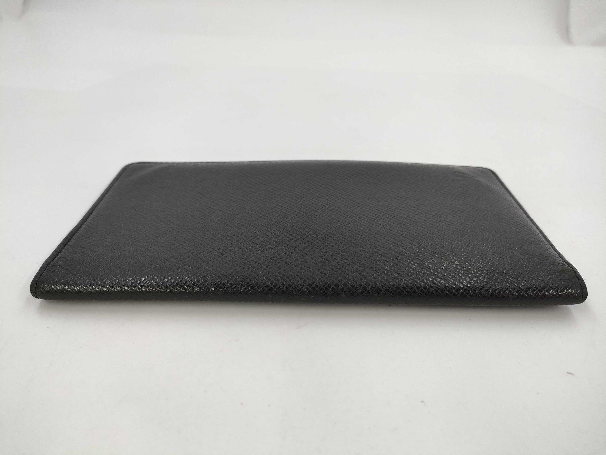 LOUIS VUITTON Taiga Wallet