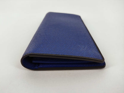 LOUIS VUITTON Taiga Vuitton Taiga Brazza Wallet