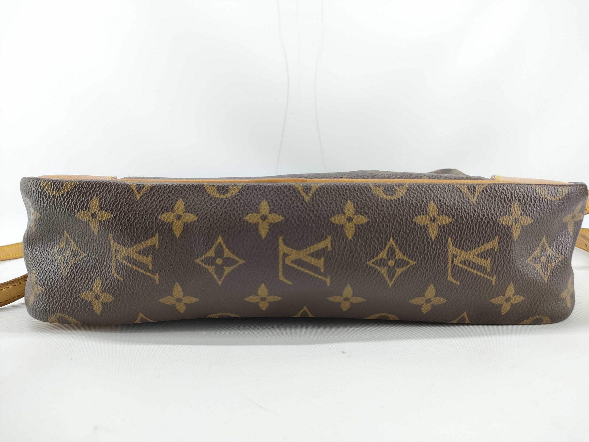LOUIS VUITTON Monogram Trocadero Shoulder Bag