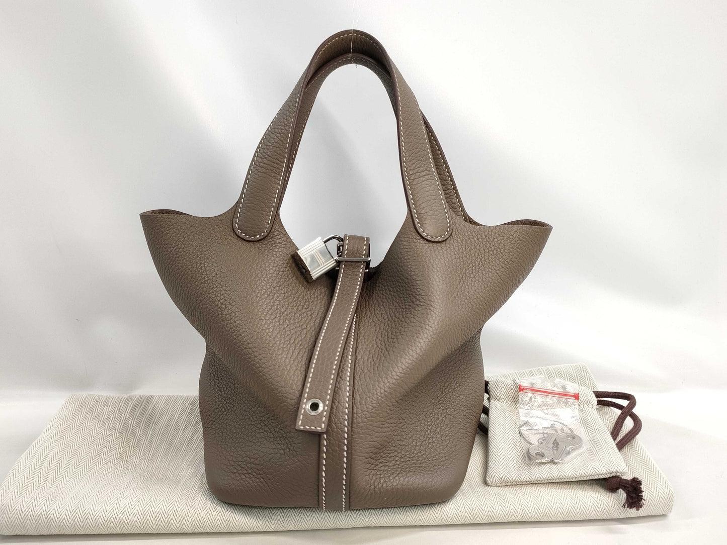 HERMES Picotin Handbag with U Stamp