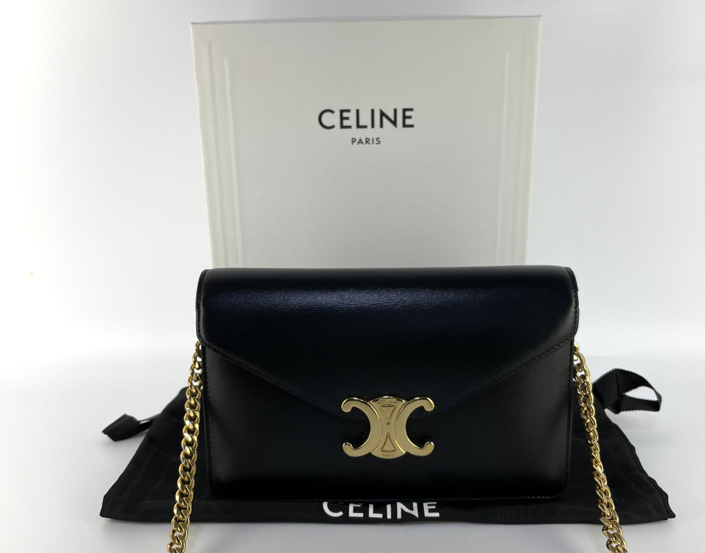 CELINE マーゴ トリオンフ レザー ブラック チェーン ショルダーバッグ
