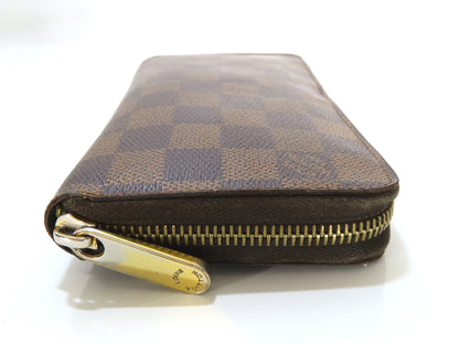 LOUIS VUITTON Damier Zippy Wallet