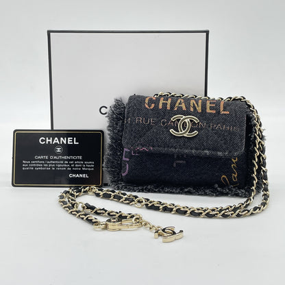 CHANEL CHANEL Matlasse Logo Chain Shoulder 32 Series Shoulder Bag
