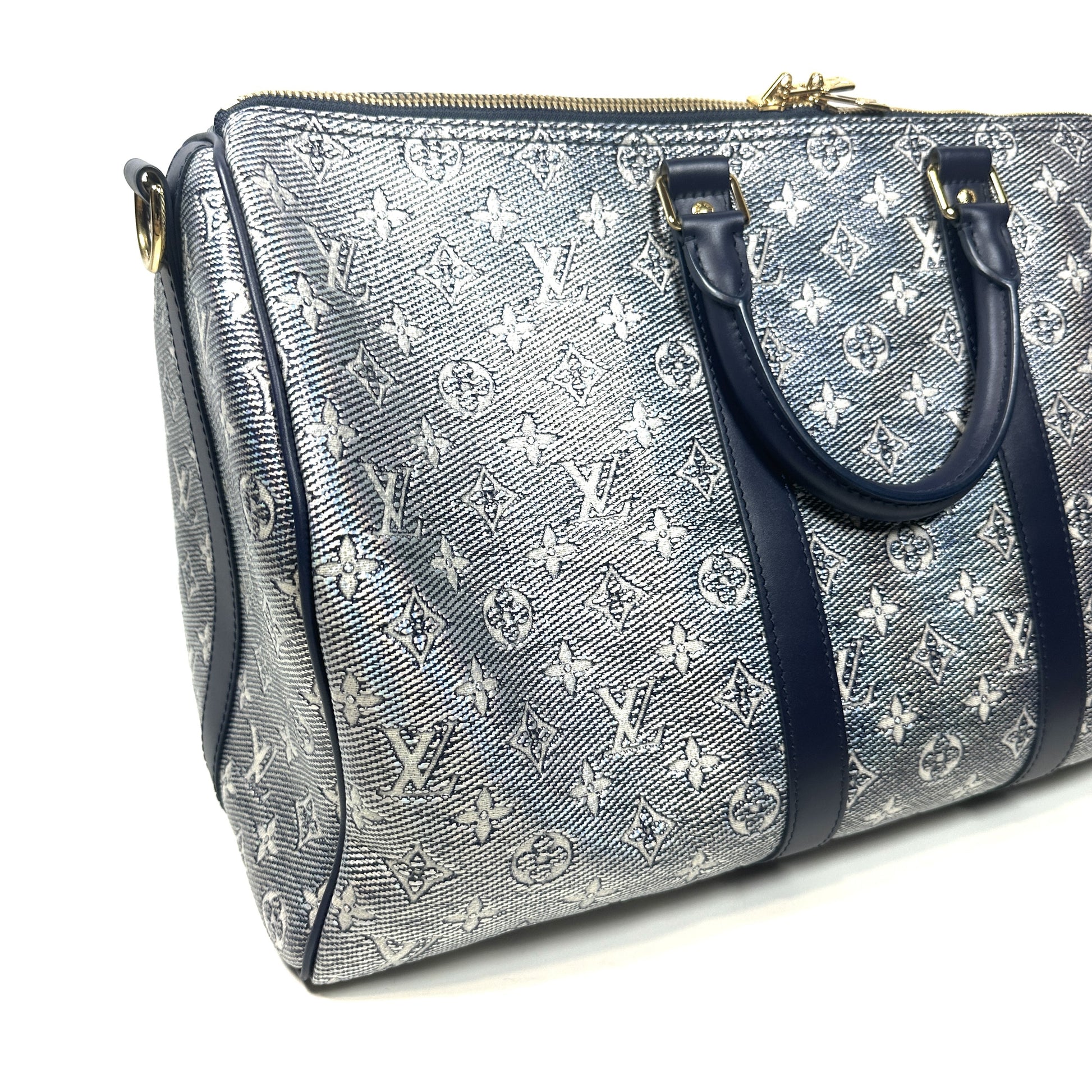 LOUIS VUITTON Lamé Keepall Bandouliere 45 Shoulder Bag/Handbag Monogram Laminated Jacquard M22923 Boston Bag