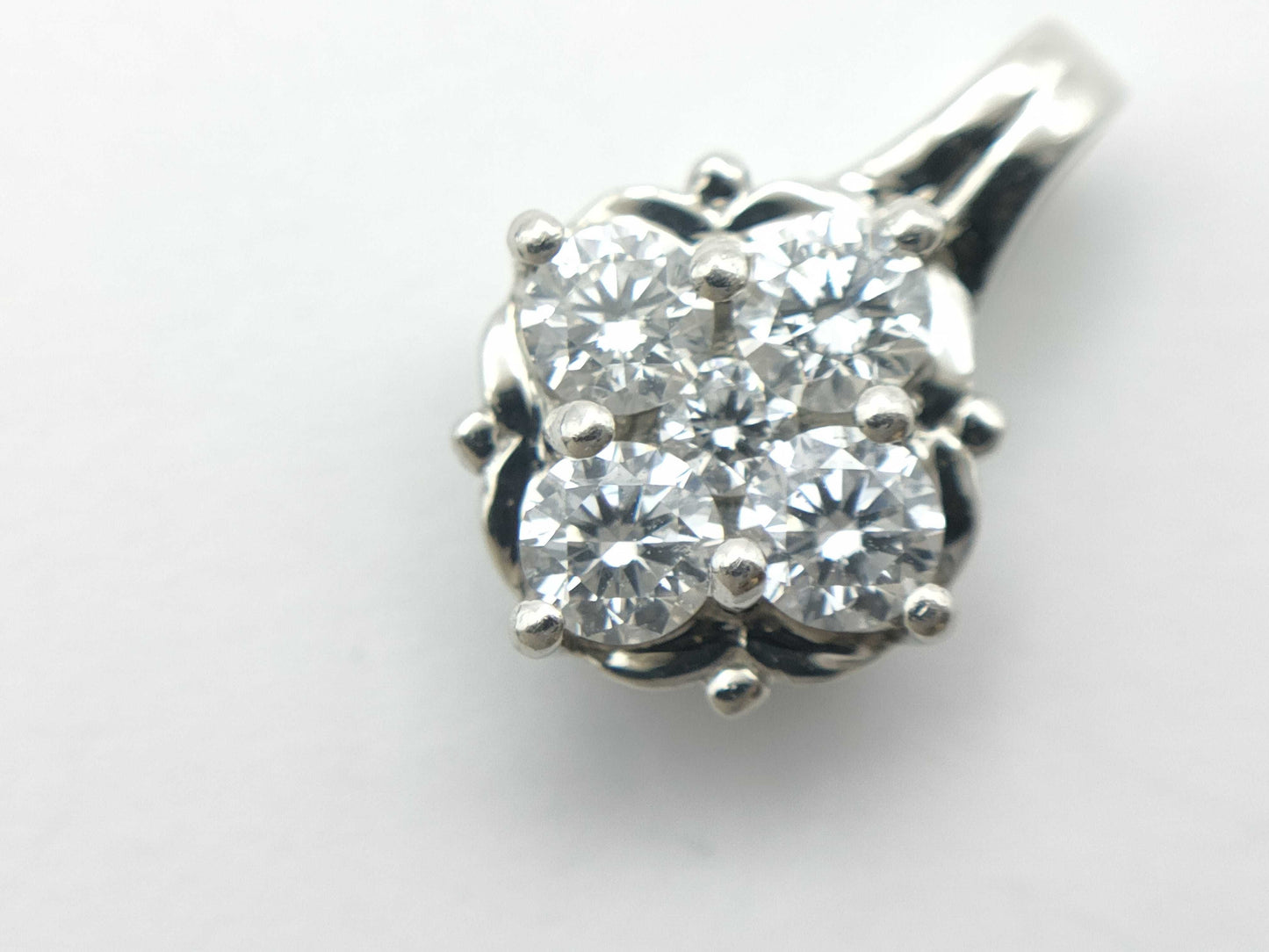 D0.30ct PT950 1.4g Pendant Top 