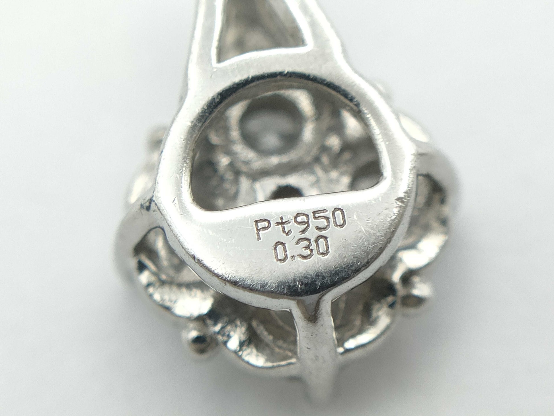 D0.30ct PT950 1.4g Pendant Top 