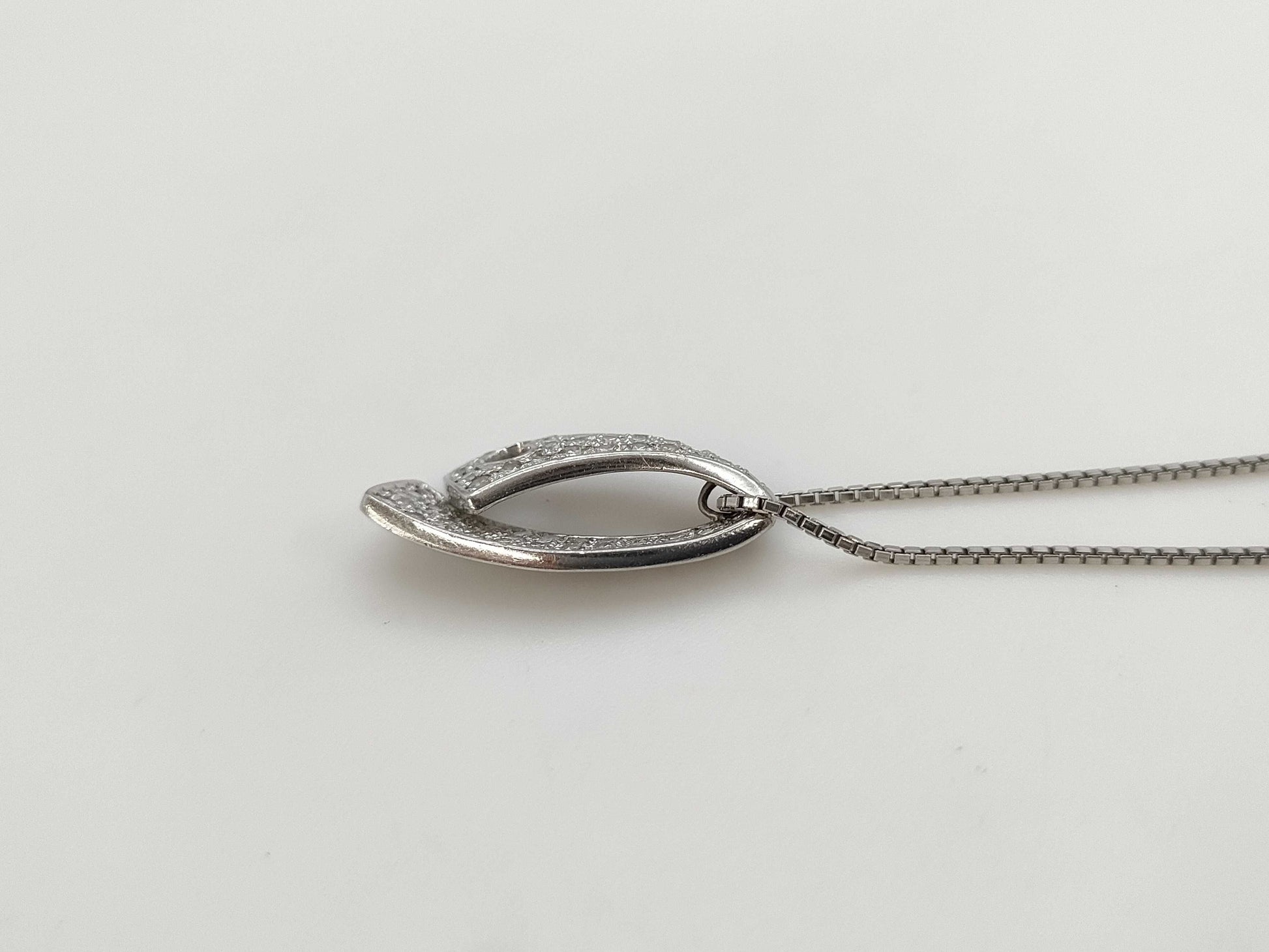 D0.86ct PT900/850 8.7g Necklace 