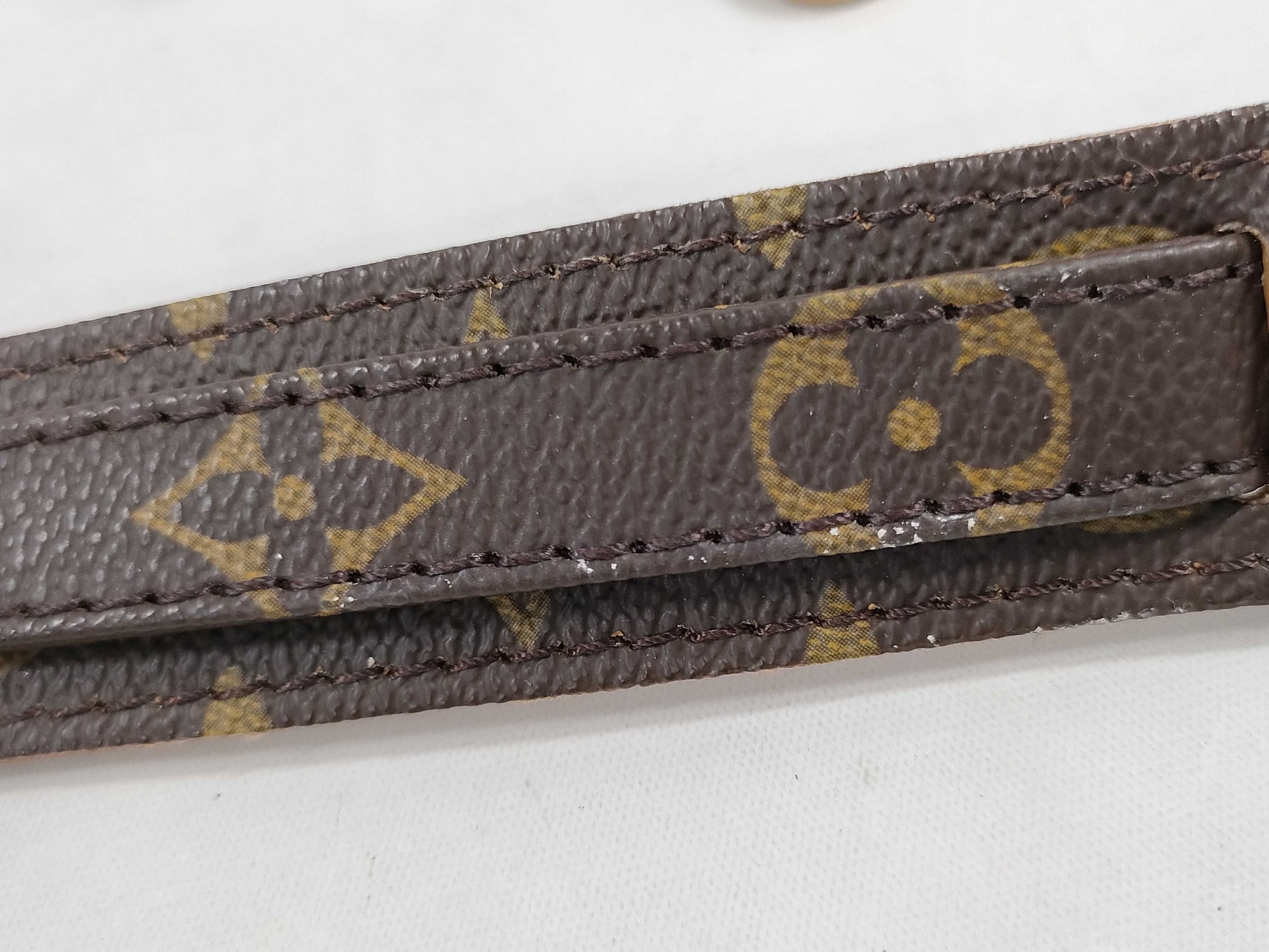 LOUIS VUITTON Louis Vuitton Monogram Shoulder Strap