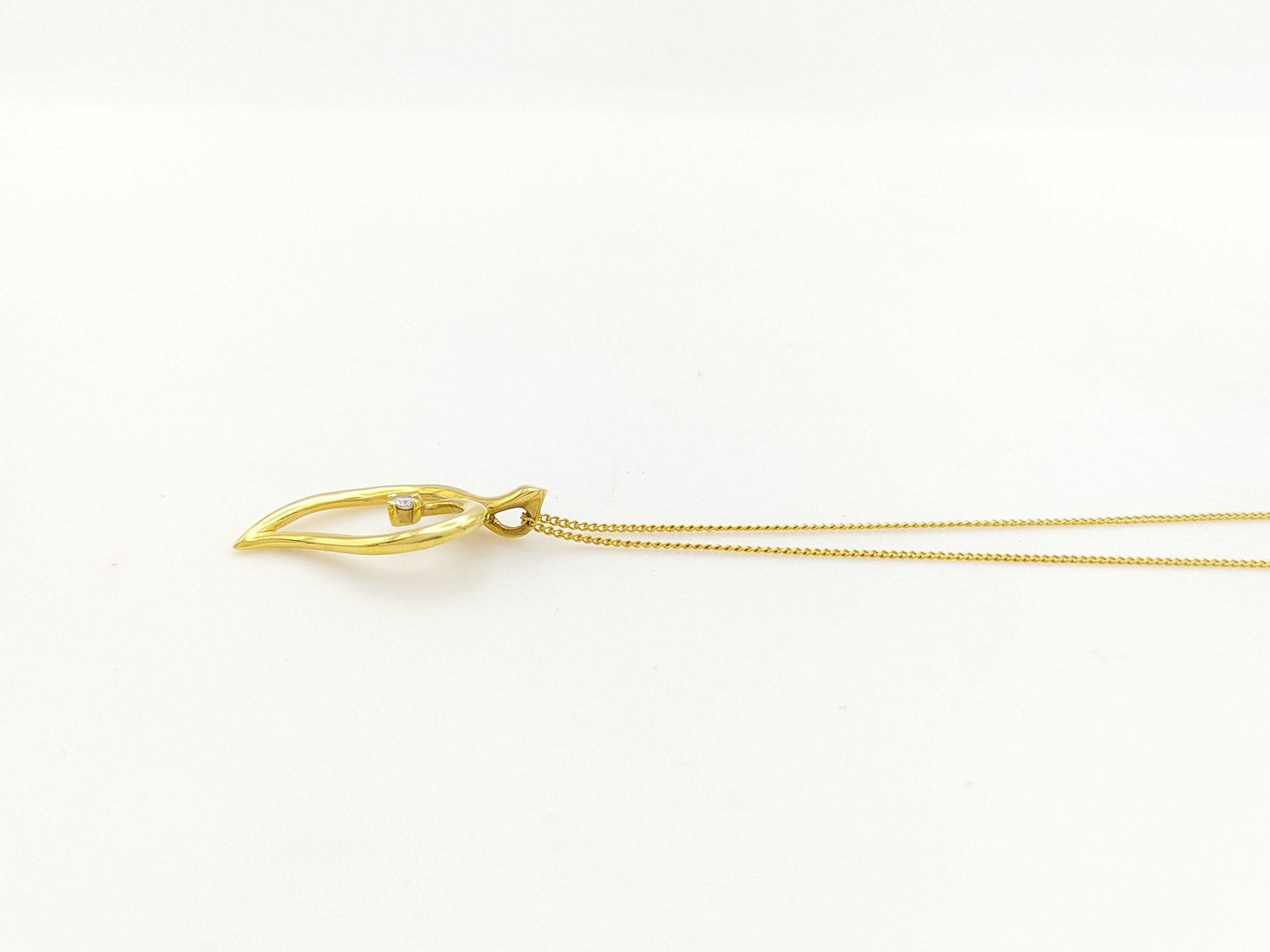 Tiffany&Co. Open Leaf 1PD 750 4.1g Necklace 