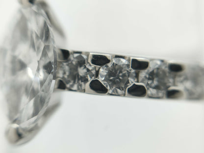 D0.557ct/0.36ct PT900 4.5g Ring 