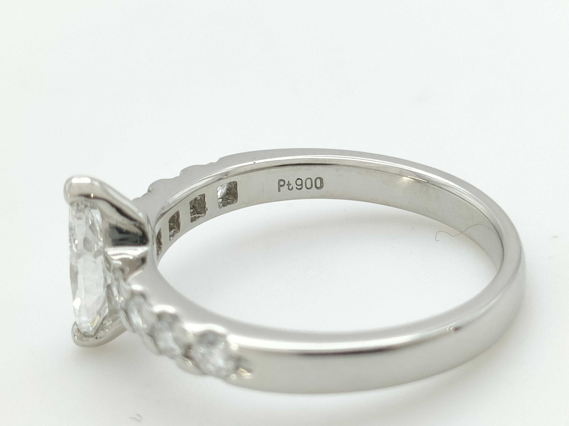D0.557ct/0.36ct PT900 4.5g Ring 