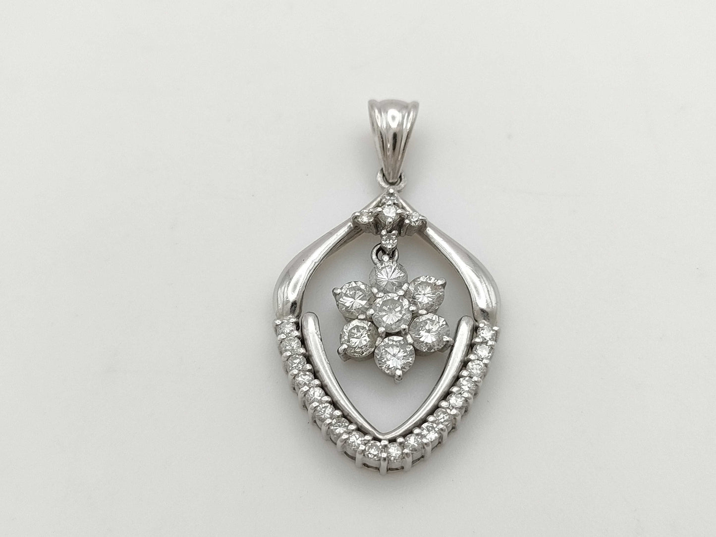 D1.12ct PT900 6.7g Pendant Top 