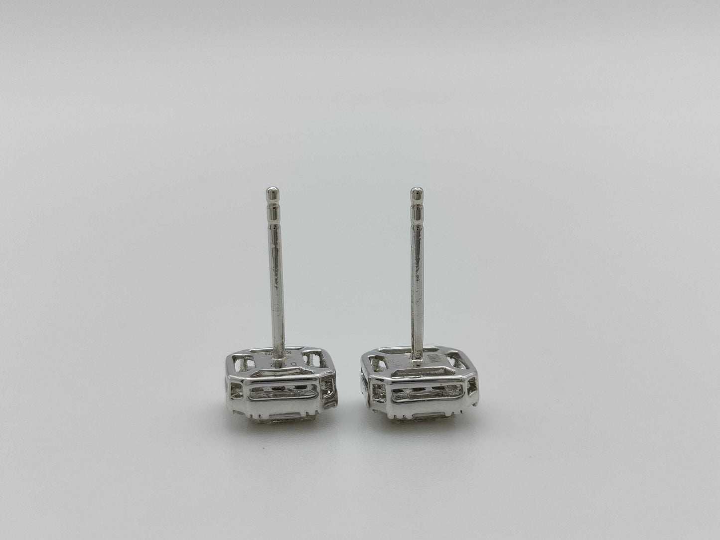 D1.02ct 750 3.5g Earrings 
