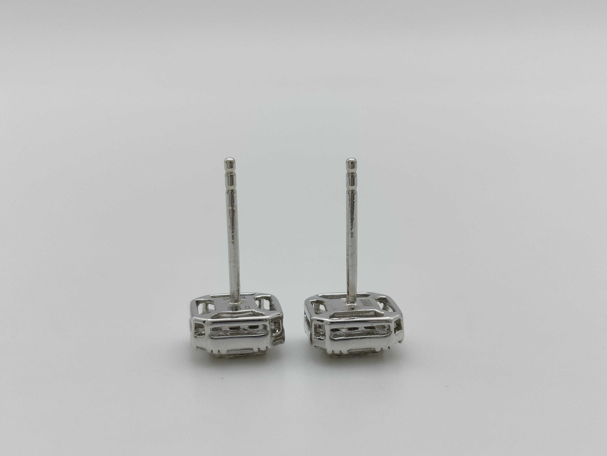 D1.02ct 750 3.5g Earrings 