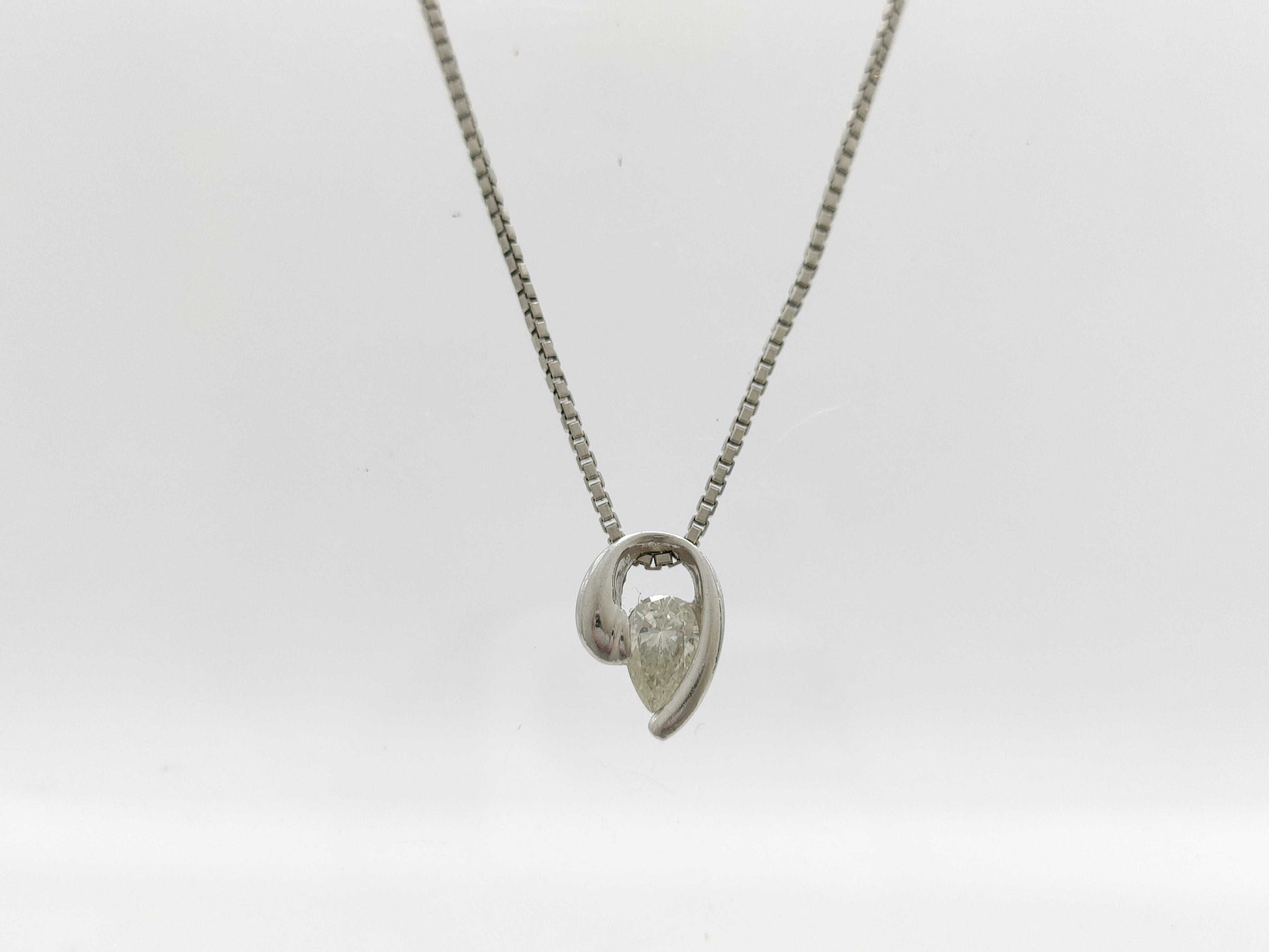 D0.32ct PT900/PT850 5.5g Necklace 