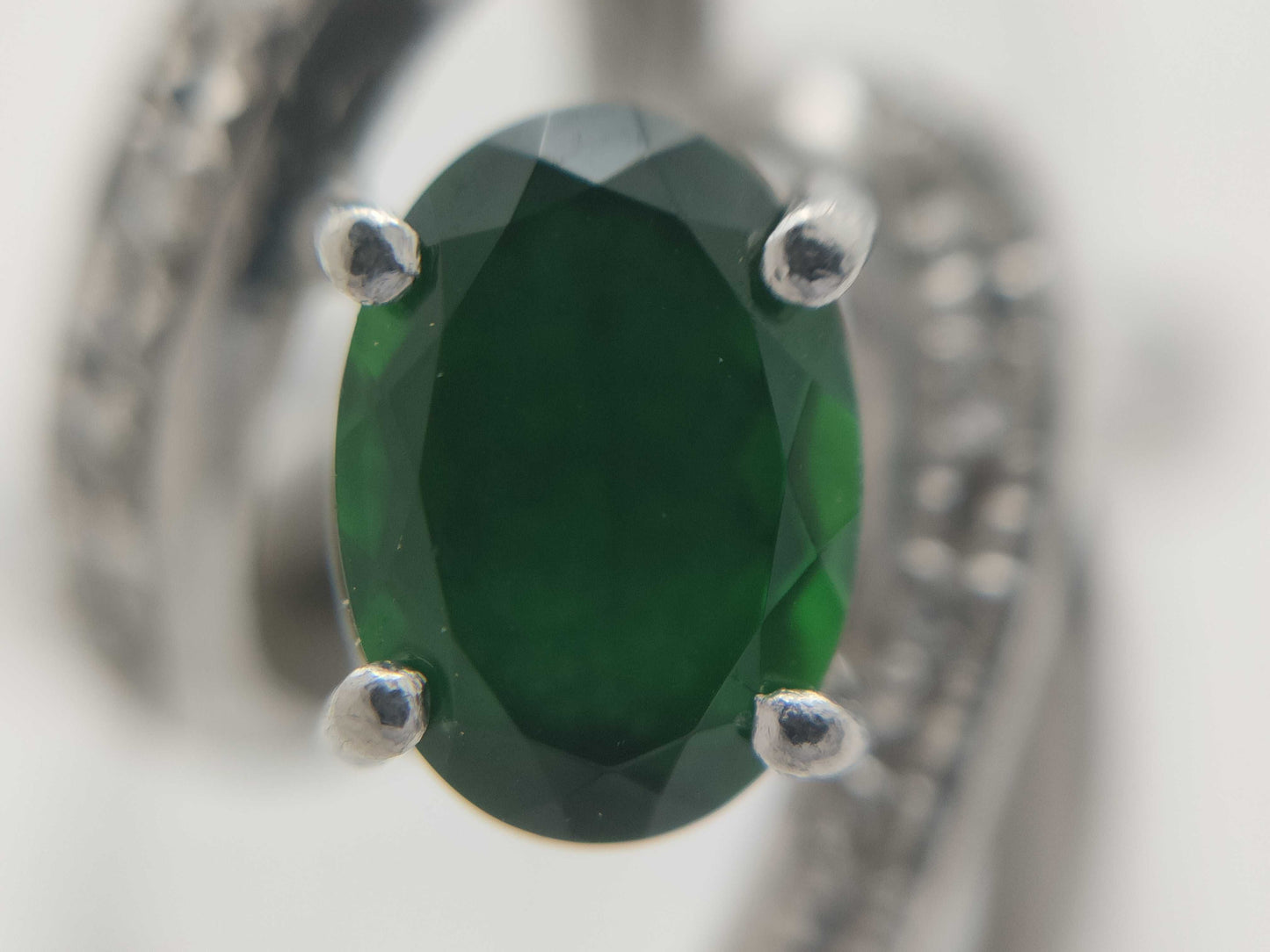 Colored Stone 0.97ct D0.10ct PT900 7.8g Ring 