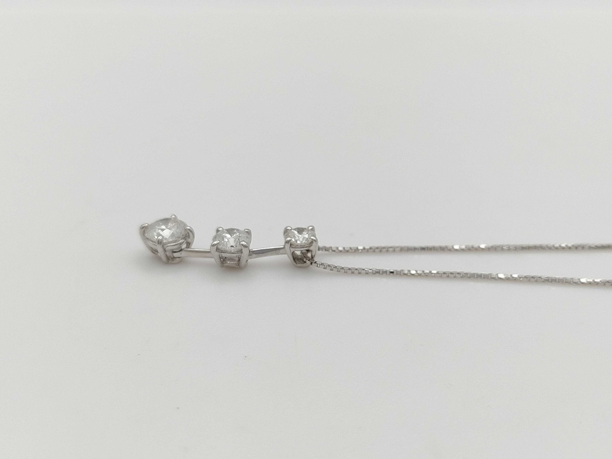 Trilogy D1.00ct K18WG 3.6g Necklace 