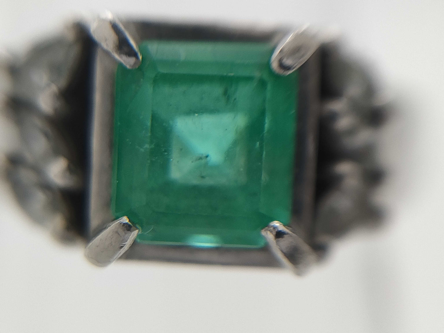 E0.77ct D0.165ct PT900 8.2g Ring 