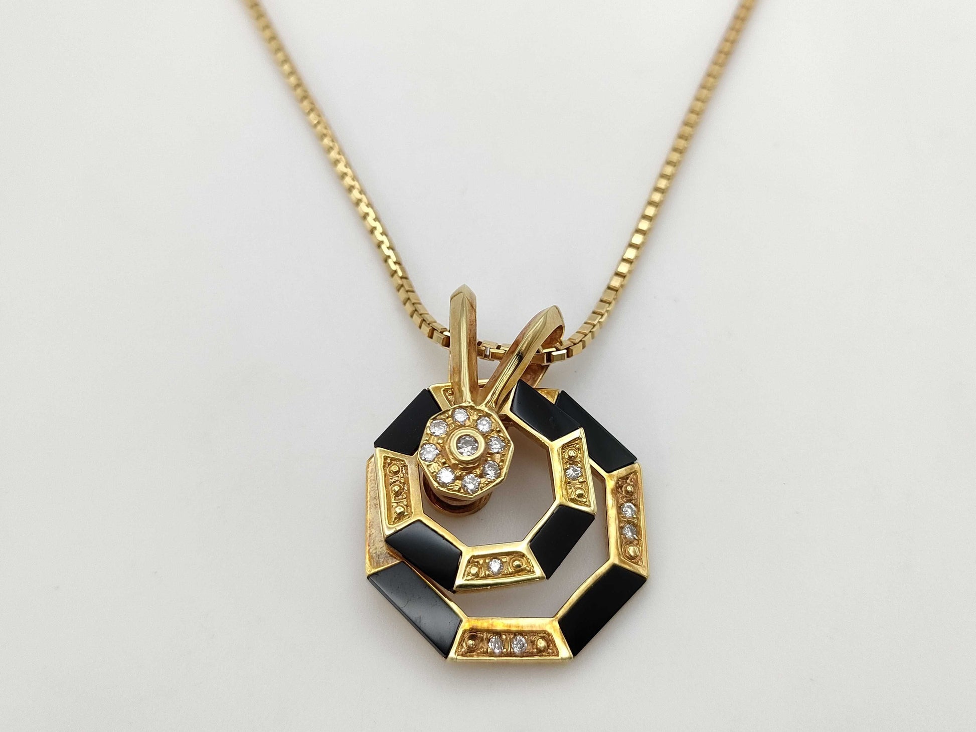 Colored Stone D0.17ct K18 19.0g Necklace 