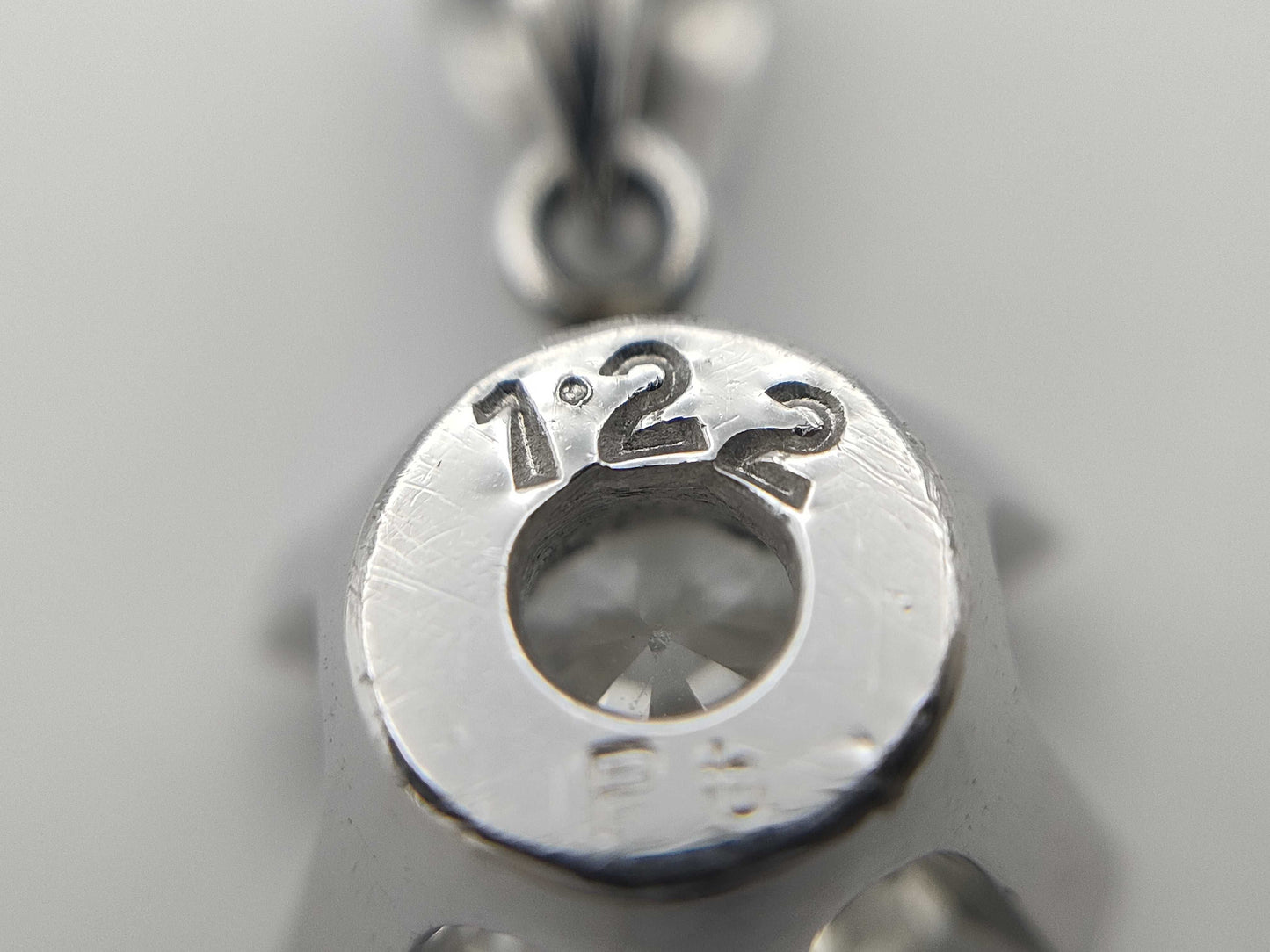 D1.22ct PT850 2.7g Pendant Top 