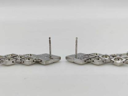 CHANEL Matlasse WG 750 22.6g Earrings 