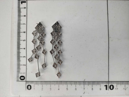 CHANEL Matlasse WG 750 22.6g Earrings 
