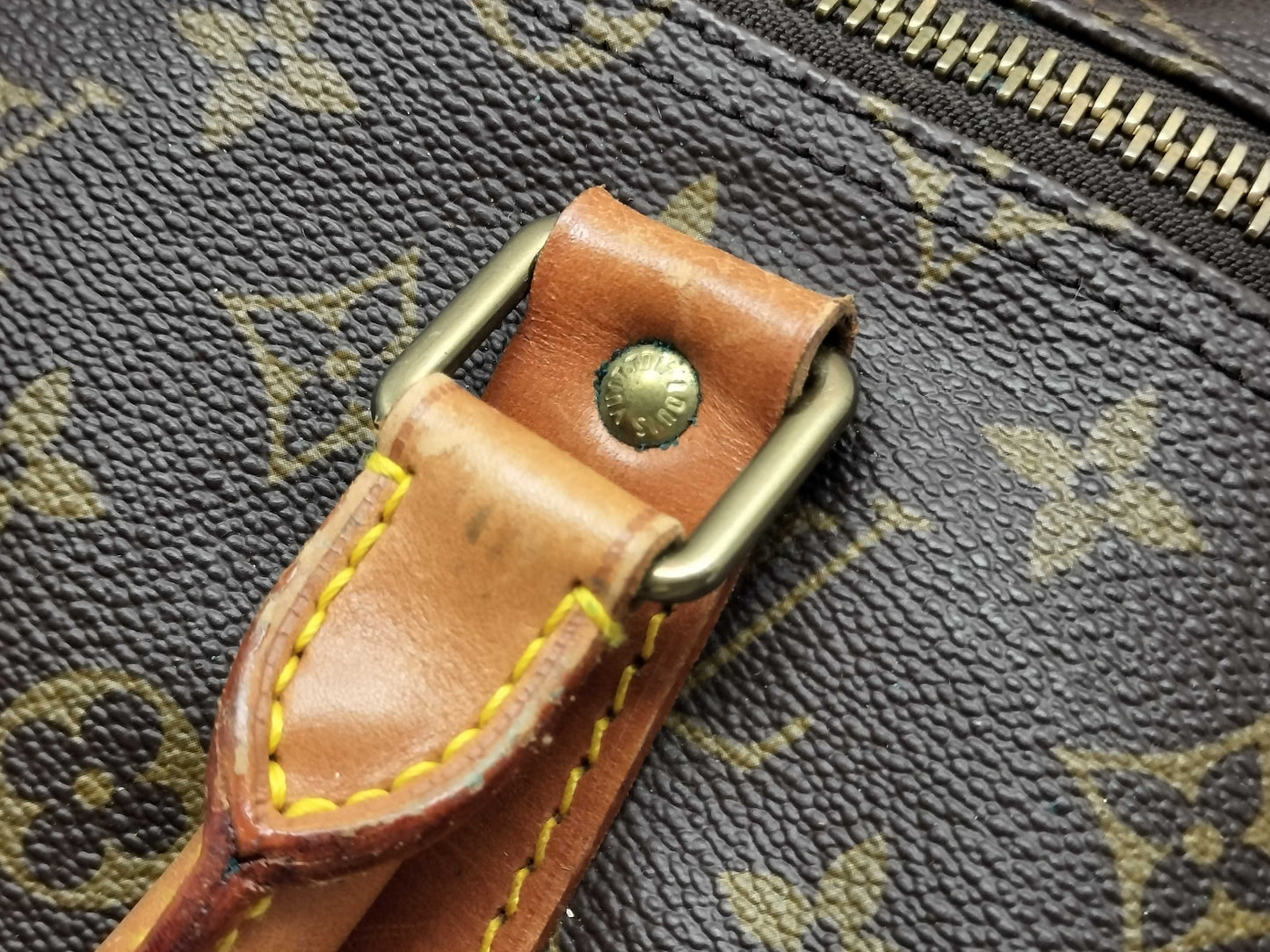 LOUIS VUITTON Monogram Louis Vuitton Keepall 55 Boston Bag
