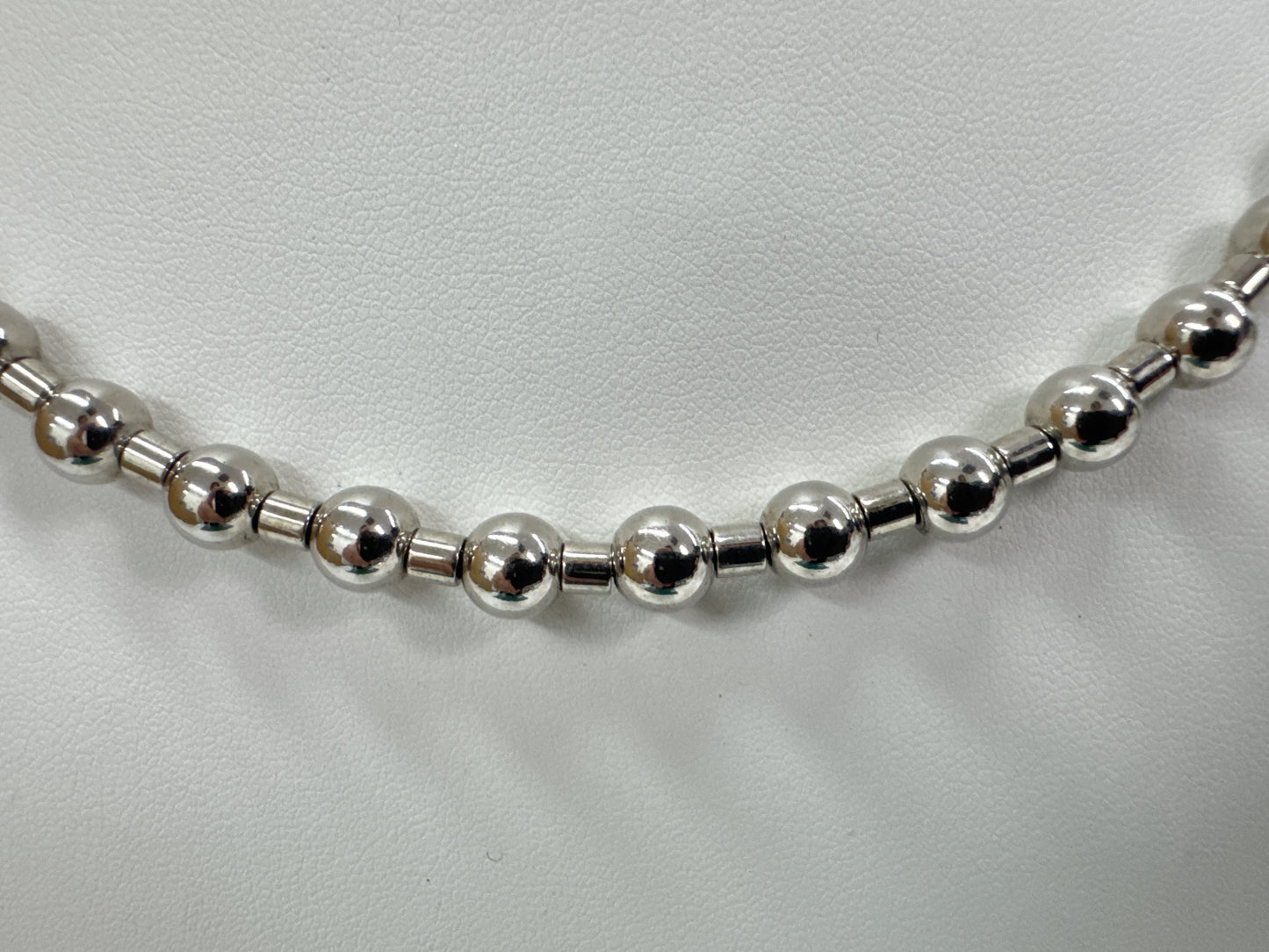 LOUIS VUITTON Vuitton Coreyer Escalator Ball Chain Silver Necklace