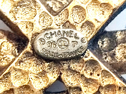 CHANEL Coco Mark Basket Bangle 96P Bracelet/Bangle