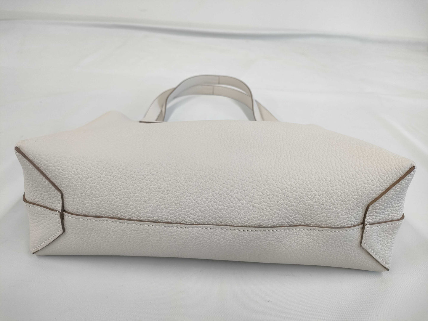 HERMES Cabaselier 31K Engraved Tote Bag