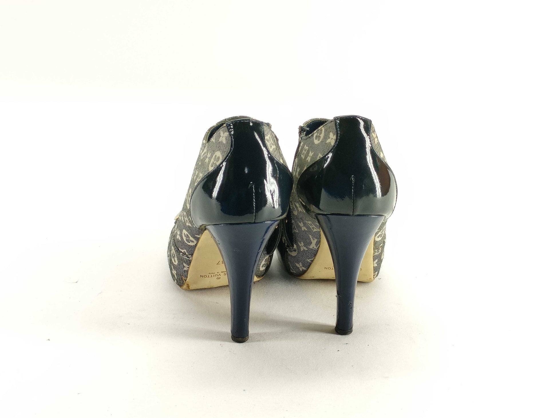 LOUIS VUITTON Monogram Mini Vuitton Sandals Monogram Sandals