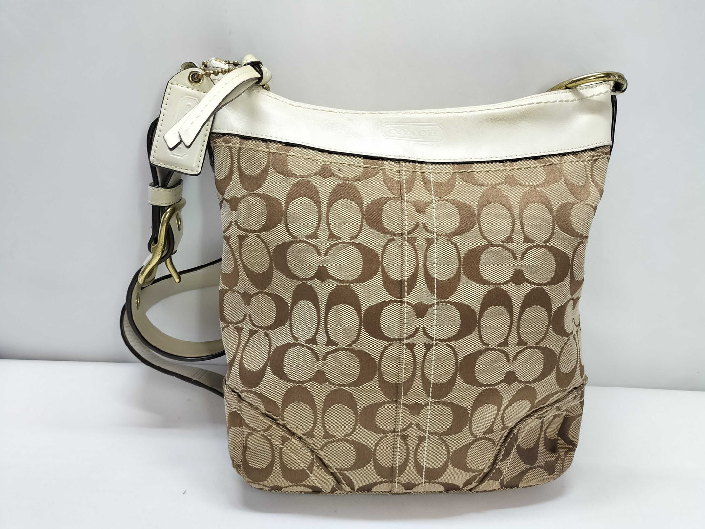 COACH Signature COCAH Coach Signature Canvas Shoulder Bag 10403 Shoulder Bag