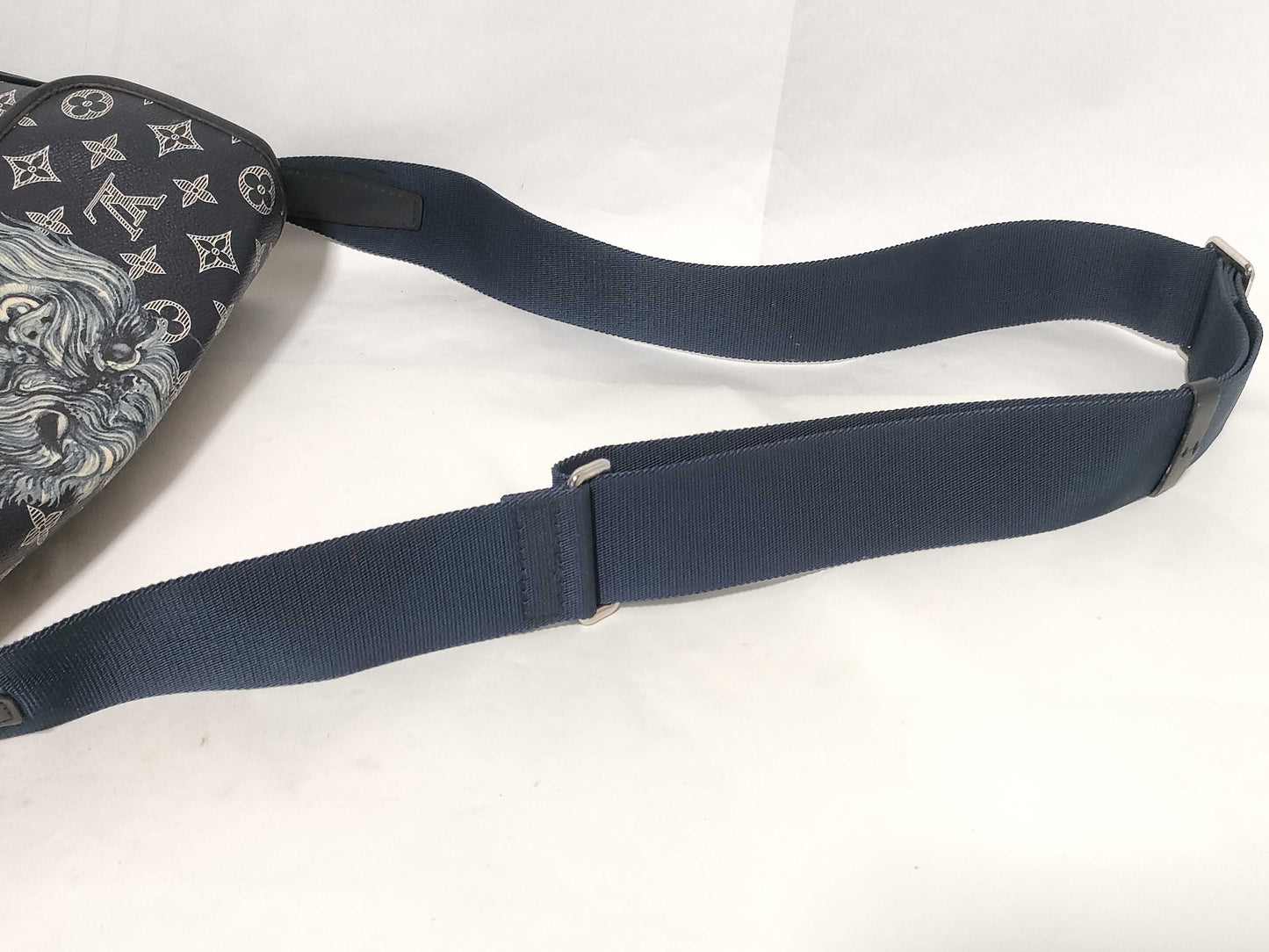 LOUIS VUITTON Savannah Messenger PM Shoulder Bag