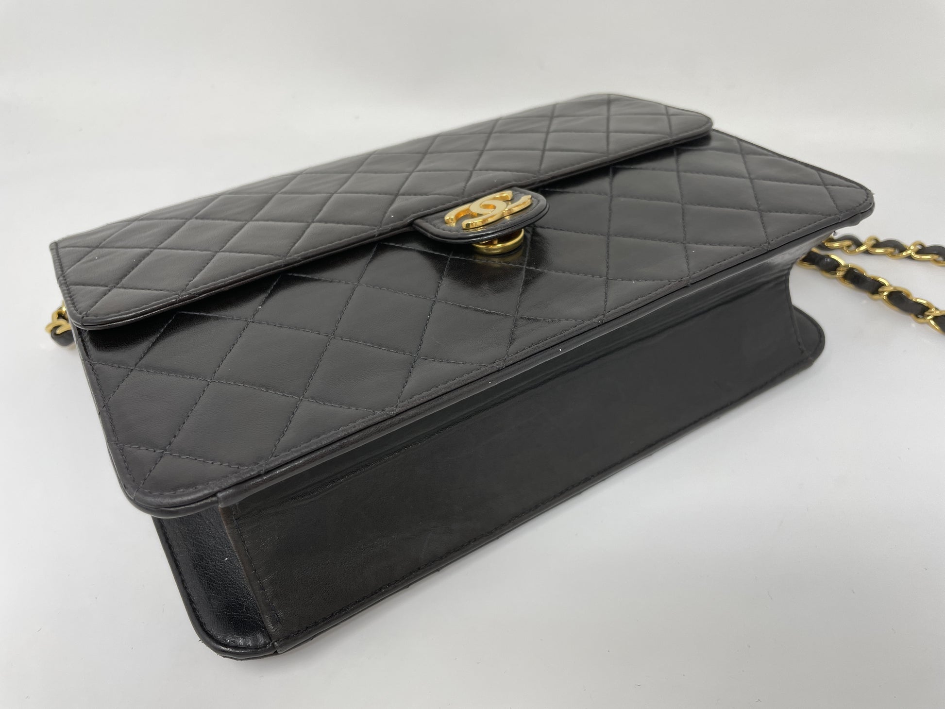 CHANEL CHANEL Shoulder Bag Matlasse Cocomark Gold Fittings Push Lock Shoulder Bag