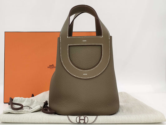 HERMES In the Loop 18 Taurillon Clemence K Stamped Etoupe Handbag