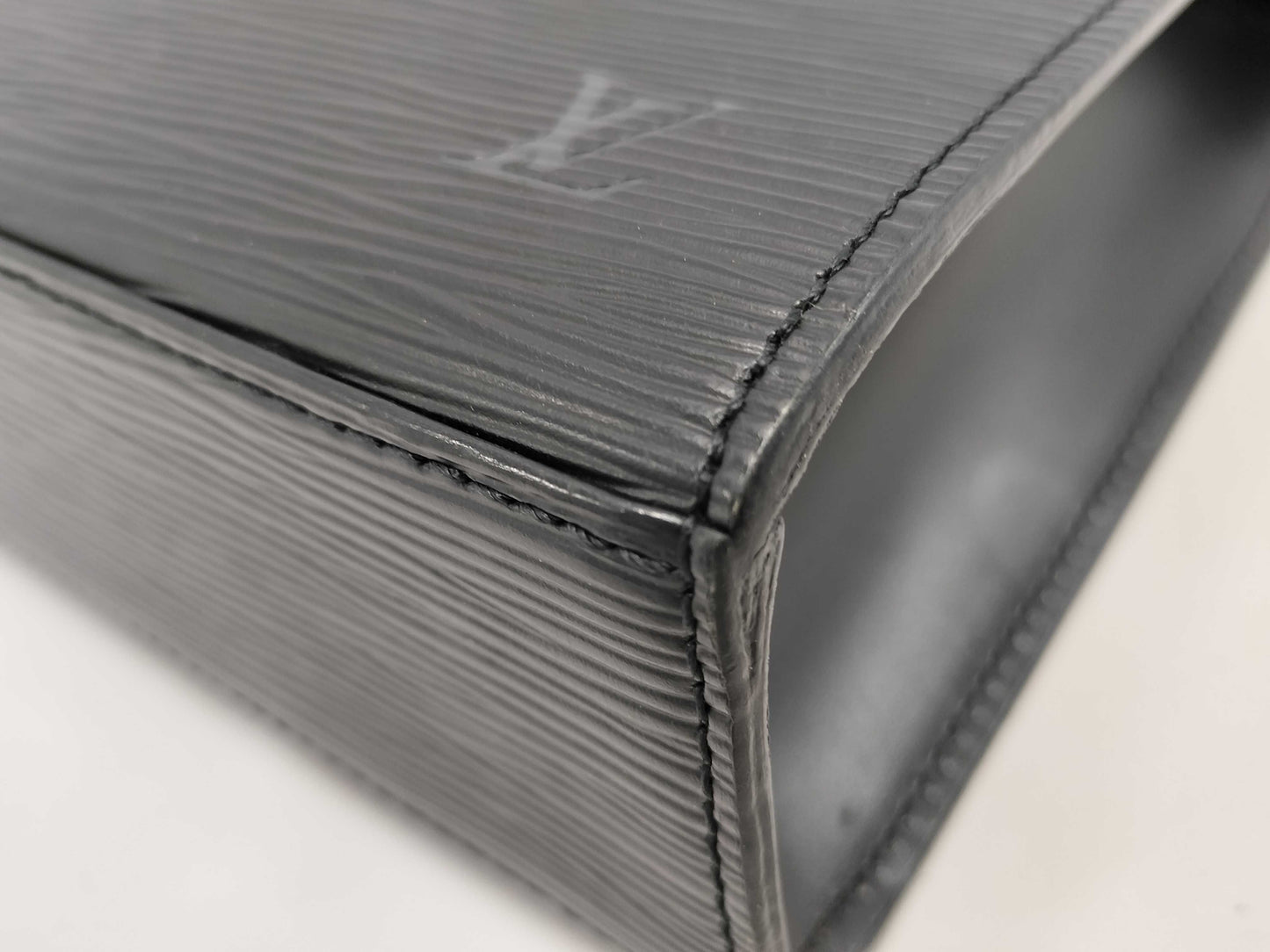 LOUIS VUITTON Louis Vuitton Marserve Black Handbag Handbag