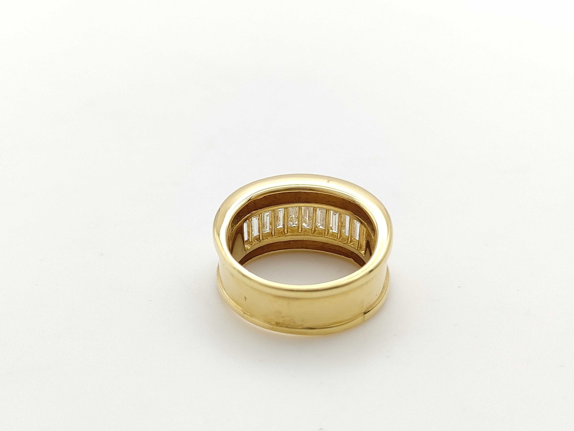 D1.40ct 750 10.9g Ring 