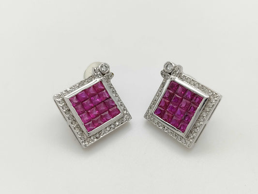 R1.35ct D0.2ct / R1.50ct D0.22ct 750 6.9g Earrings 