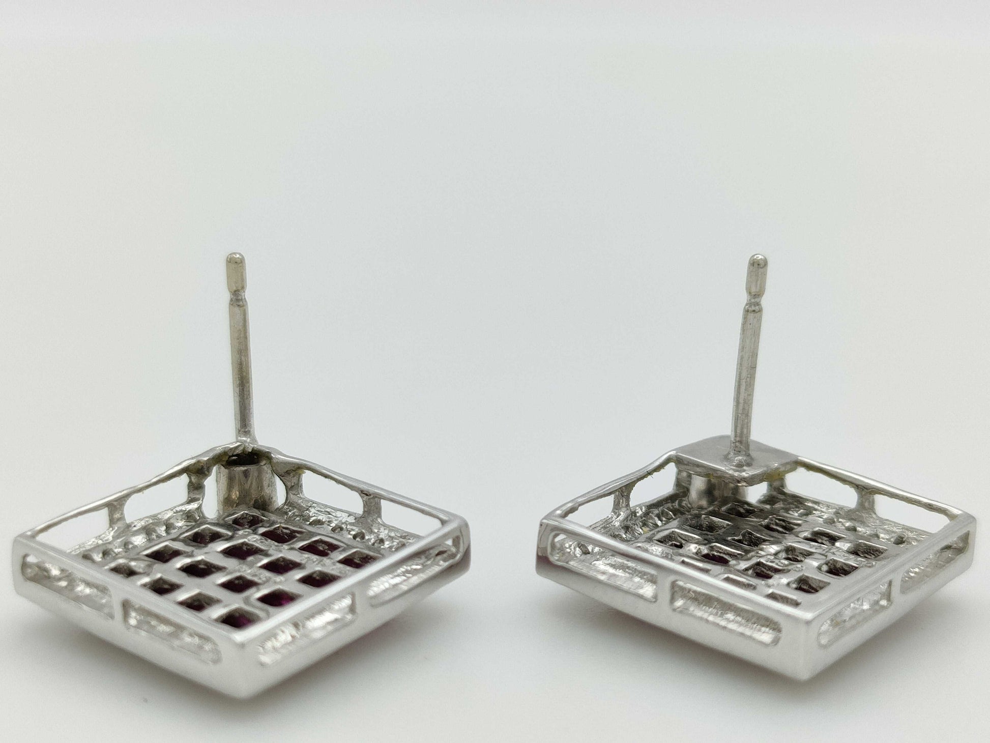 R1.35ct D0.2ct / R1.50ct D0.22ct 750 6.9g Earrings 