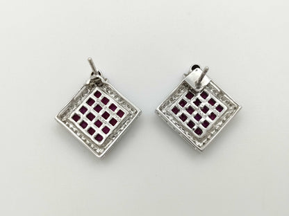 R1.35ct D0.2ct / R1.50ct D0.22ct 750 6.9g Earrings 