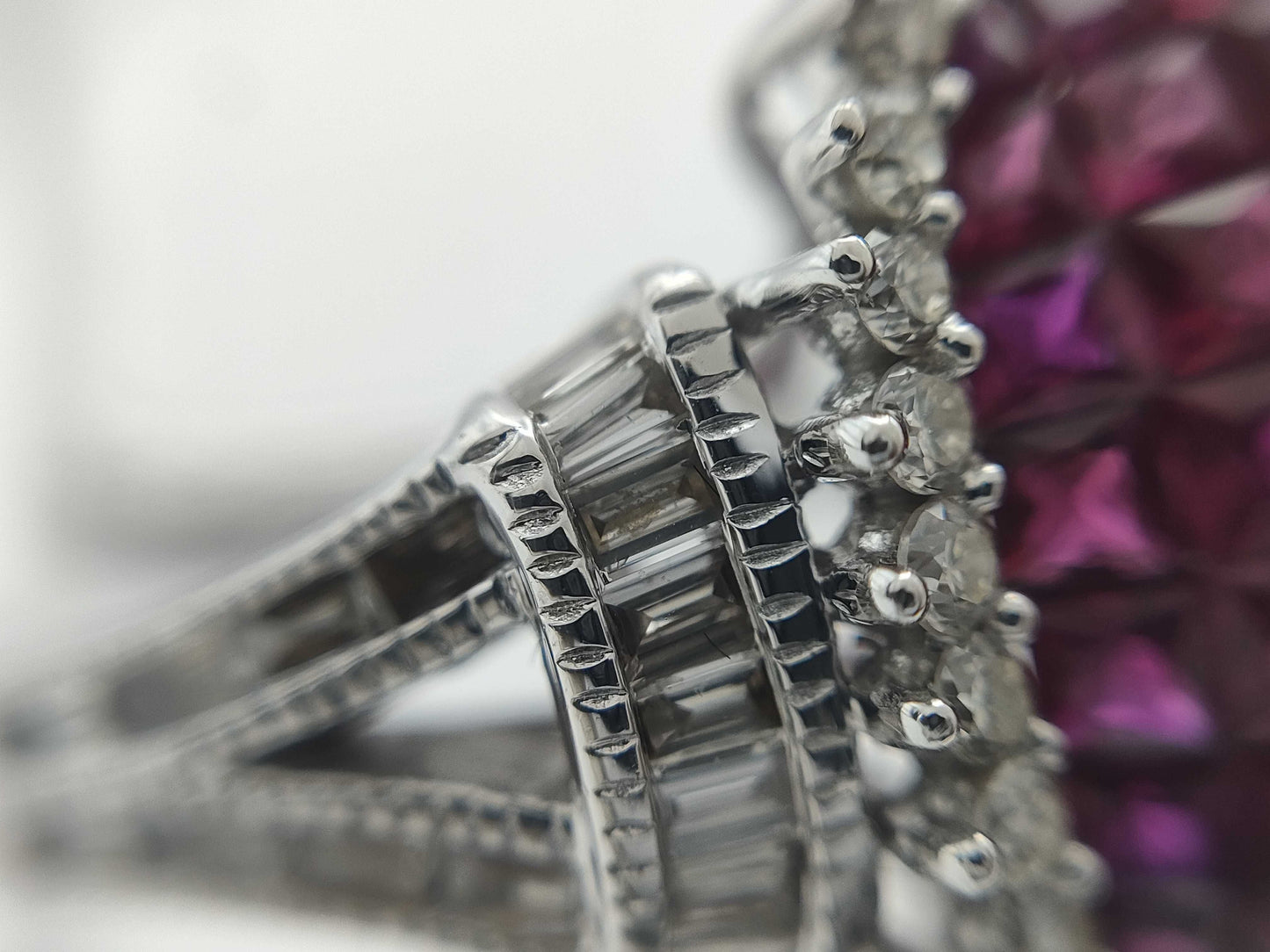 R2.28ct D0.95ct K18WG 7.9g Ring 