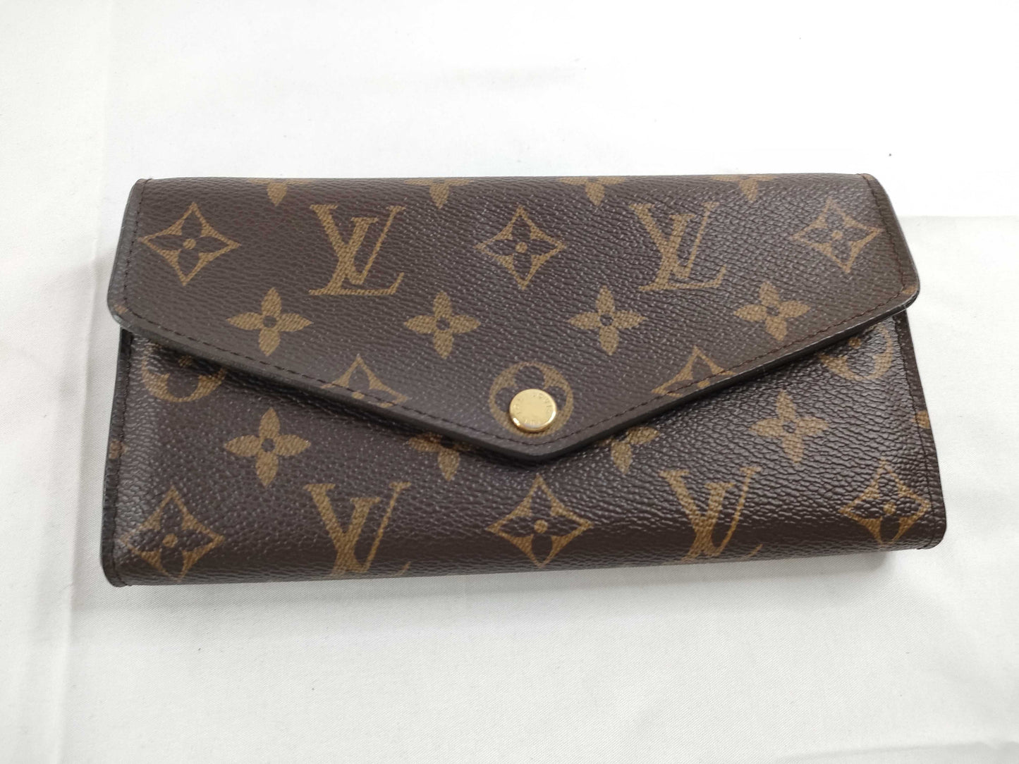 LOUIS VUITTON Monogram LOUIS VUITTON Long Wallet Monogram Wallet