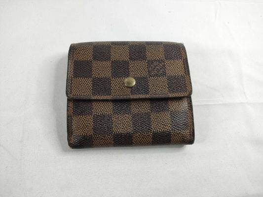 LOUIS VUITTON Damier Louis Vuitton Damier Compact Wallet