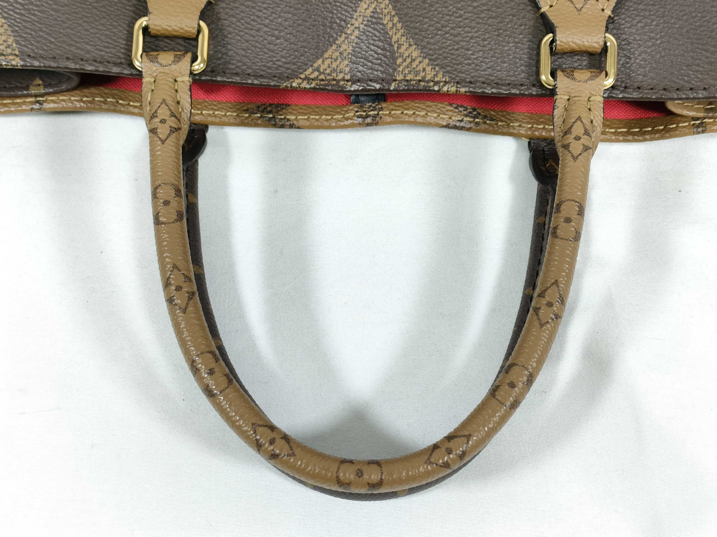 LOUIS VUITTON On the Go MM IC Chip Handbag